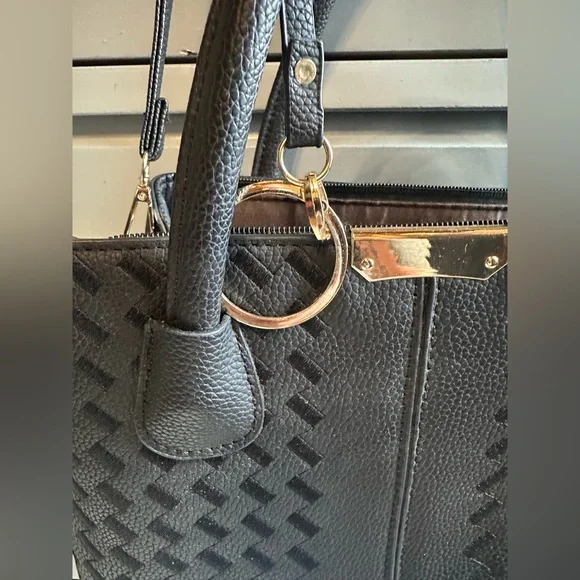 Black Woven Tote Satchel Handbag - Picture 4 of 7